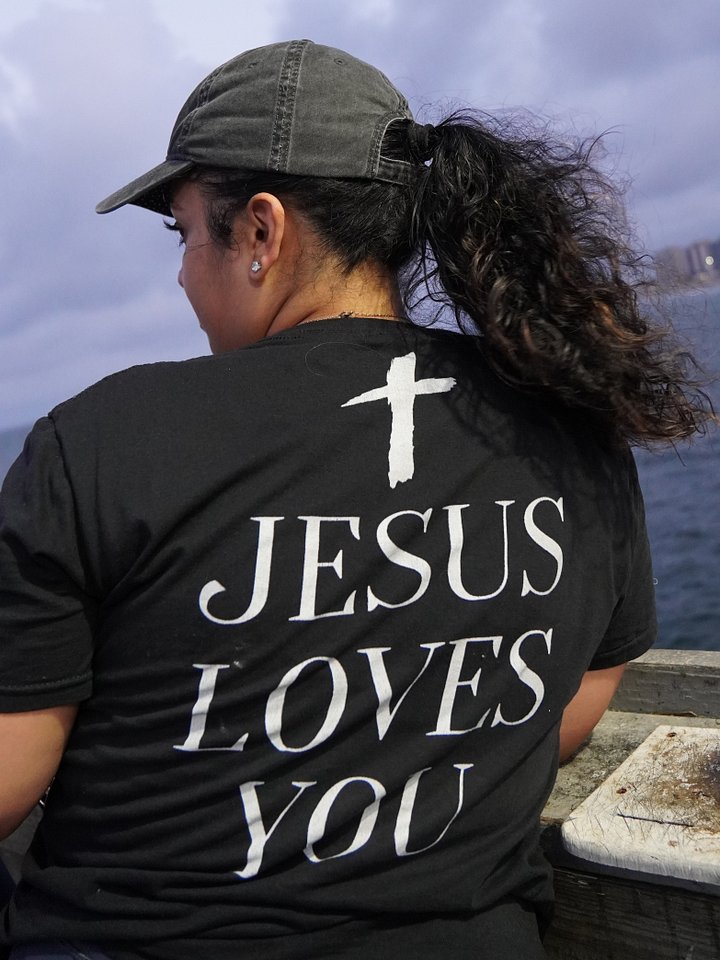 Jesus Loves You (T-Shirt) product image (2)