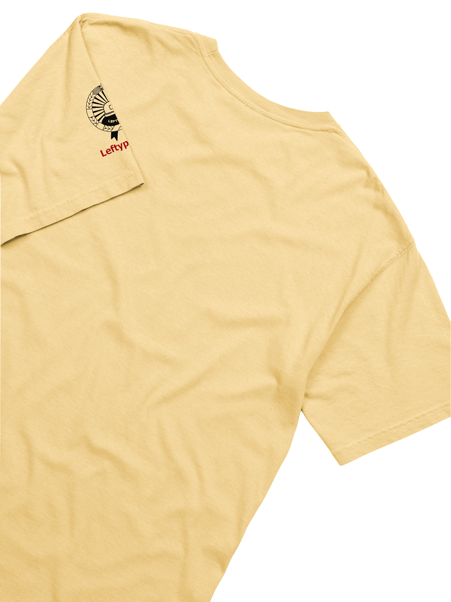 “Nuclear War? Yes Please” - T-Shirt product image (4)