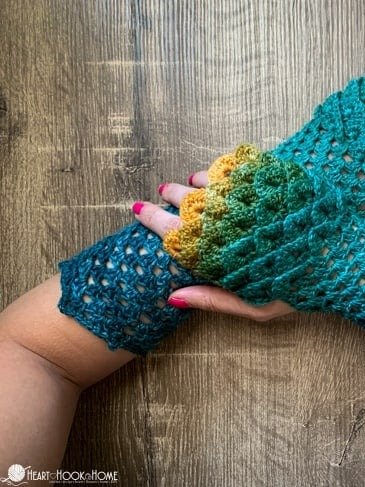 Dragon Tears Fingerless Gloves Crochet Pattern product image (1)