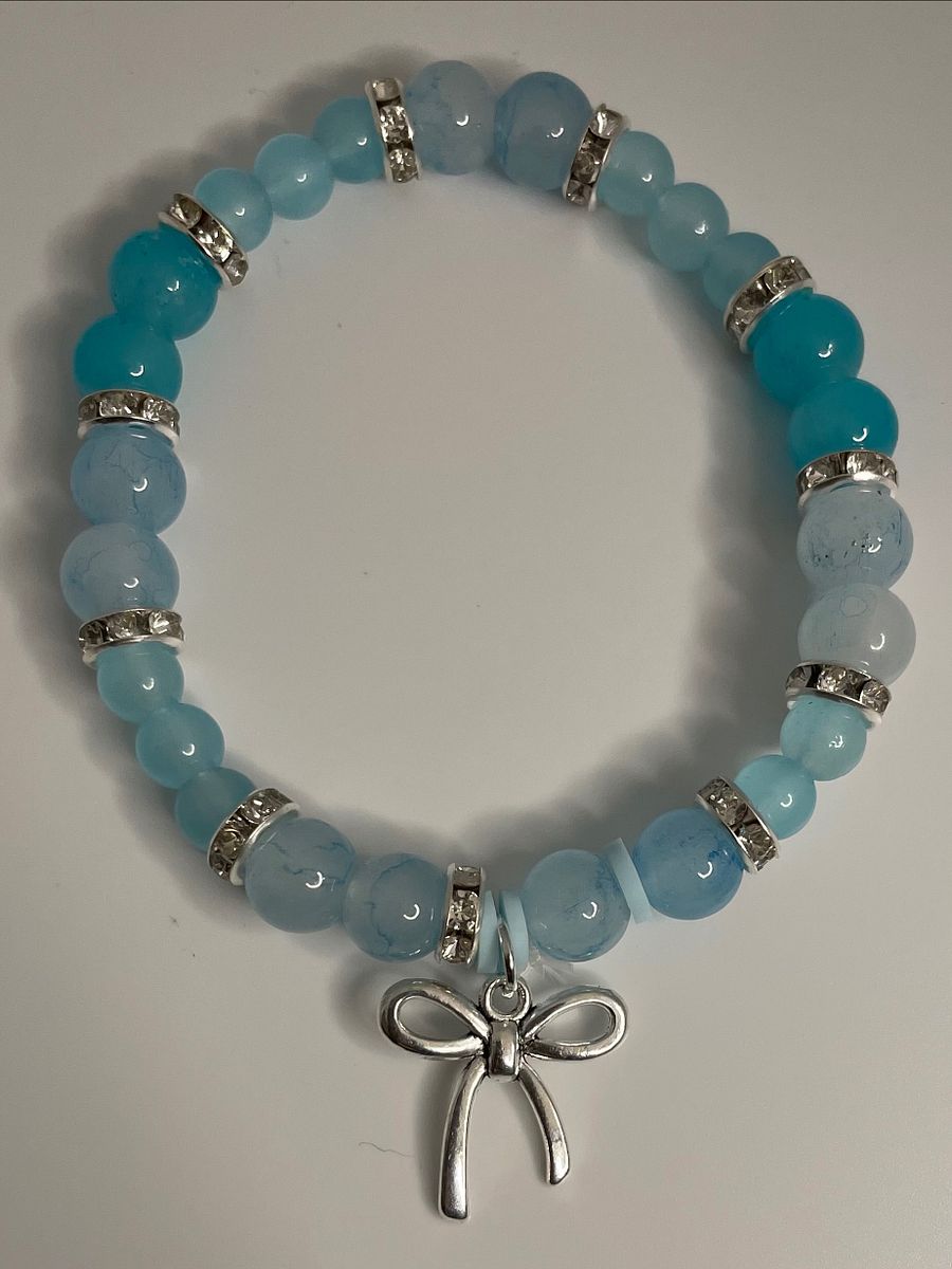 Delicate knots product image (1)