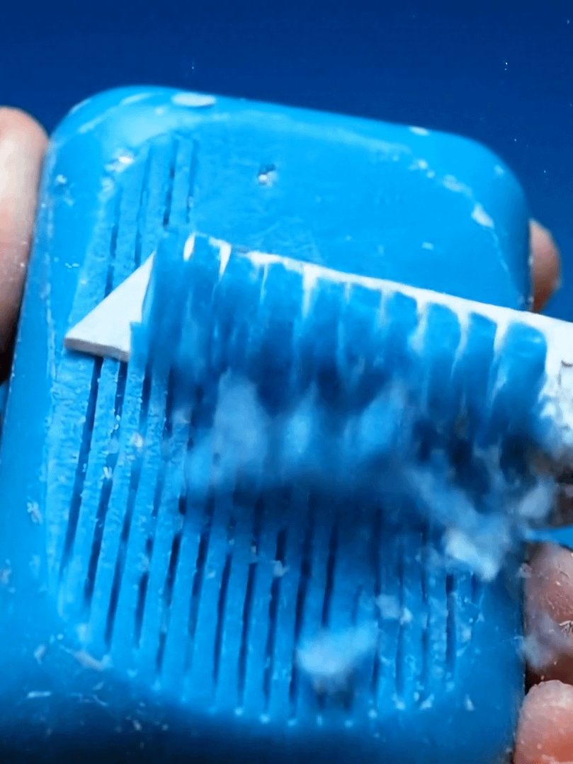 Peeling Soap Prompt product image (3)