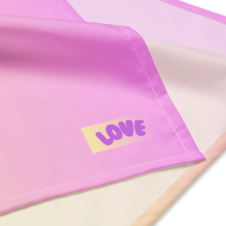 Bandana LOVE product image (4)