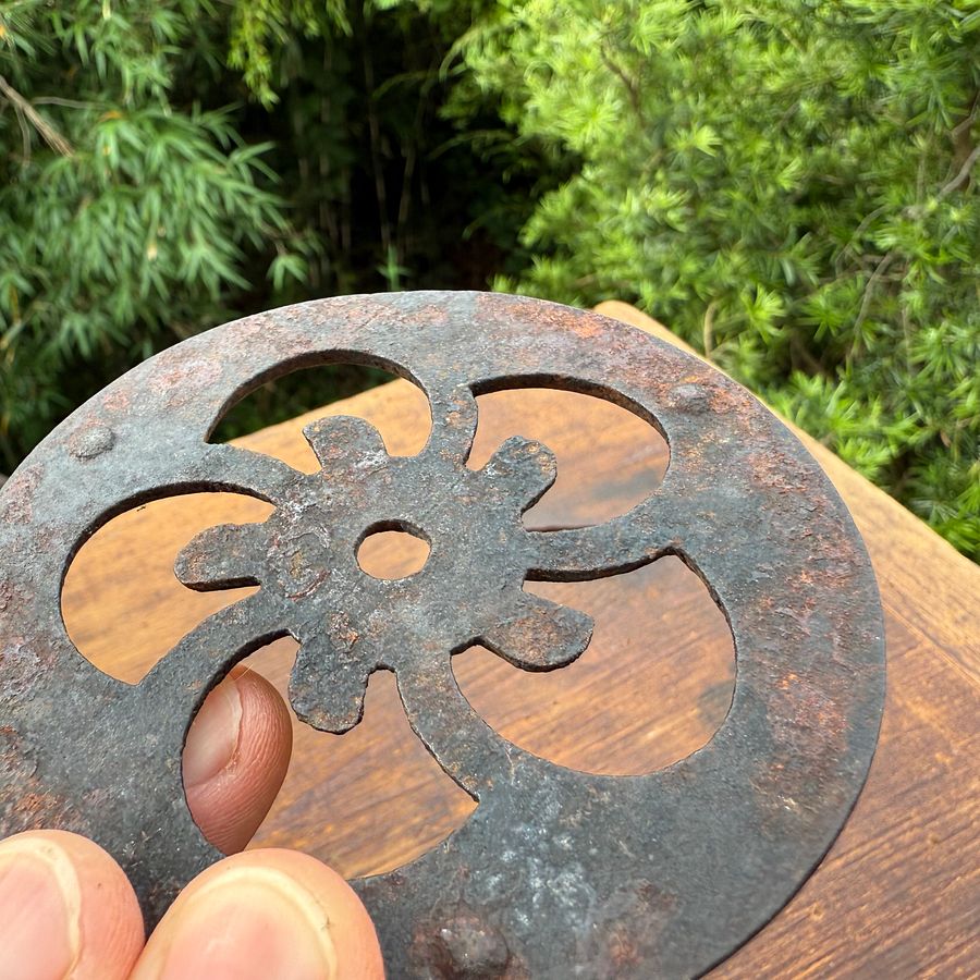 🎎 Japanese Cast Iron Tetsubin Trivet – Mid-Showa Era – Japan Antique Roadshow product image (5)