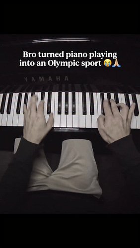 This piece is too much fun! 🔥 follow for more
.
#pianomusic #pianogram #chopin #talent