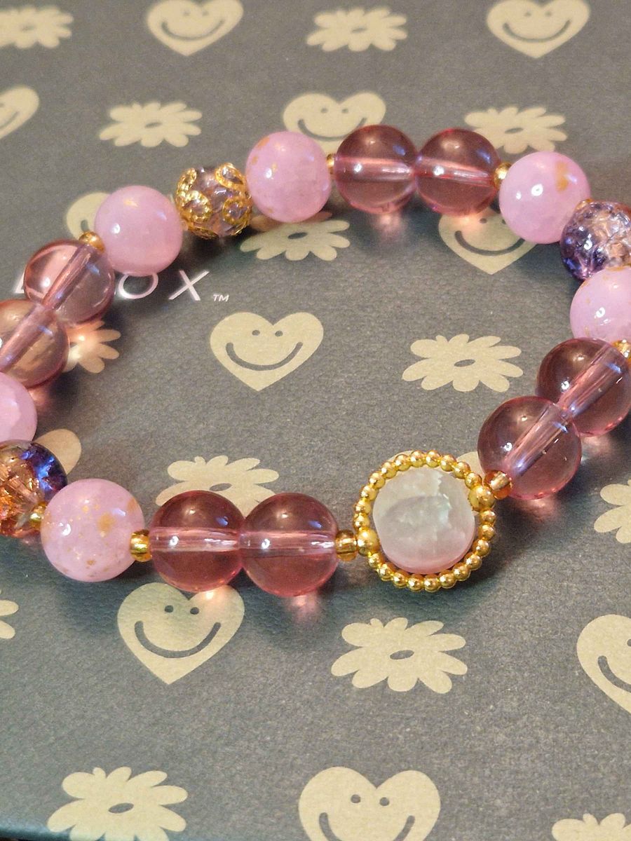 Hand-made glassbeaded bracelets product image (8)
