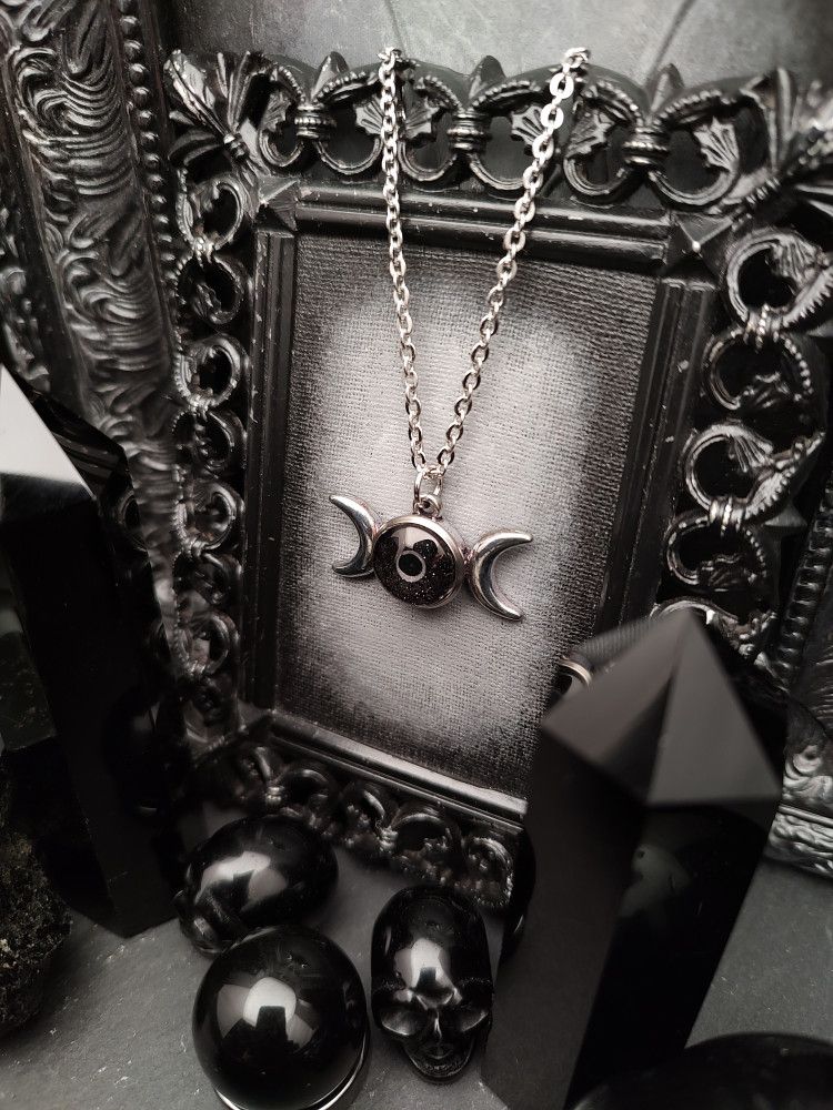 Moon Spirit - Selene Noir product image (2)