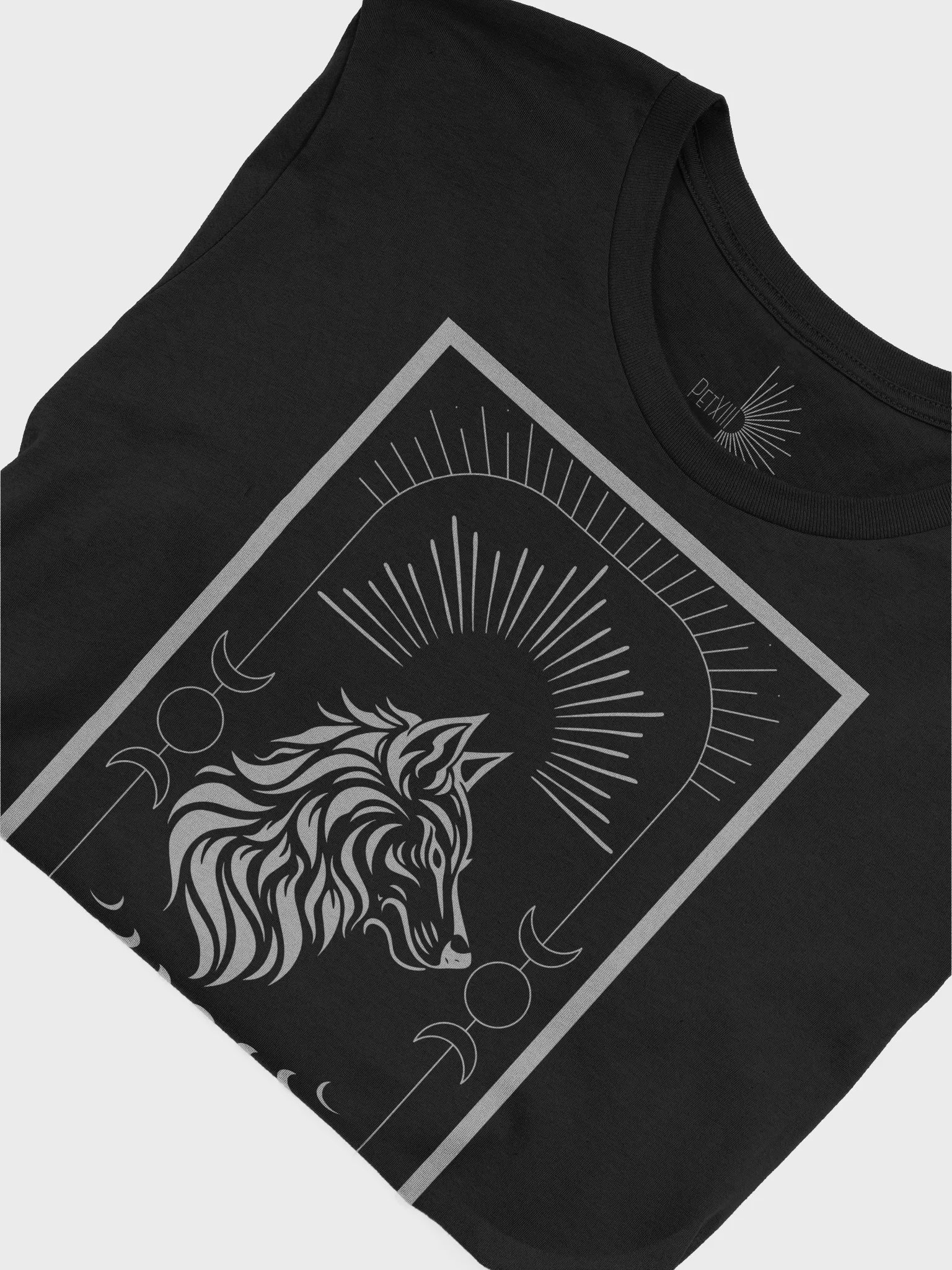 The White Wolf Silver Tarot T-Shirt product image (5)