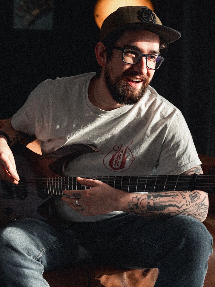 1-on-1 online guitar lesson product image (1)