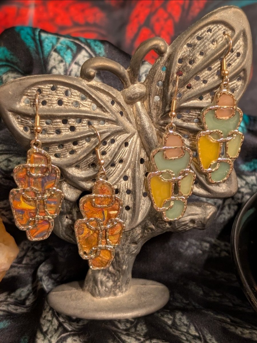 Moss & Ember: Abstract UV Resin Drop Earrings product image (3)