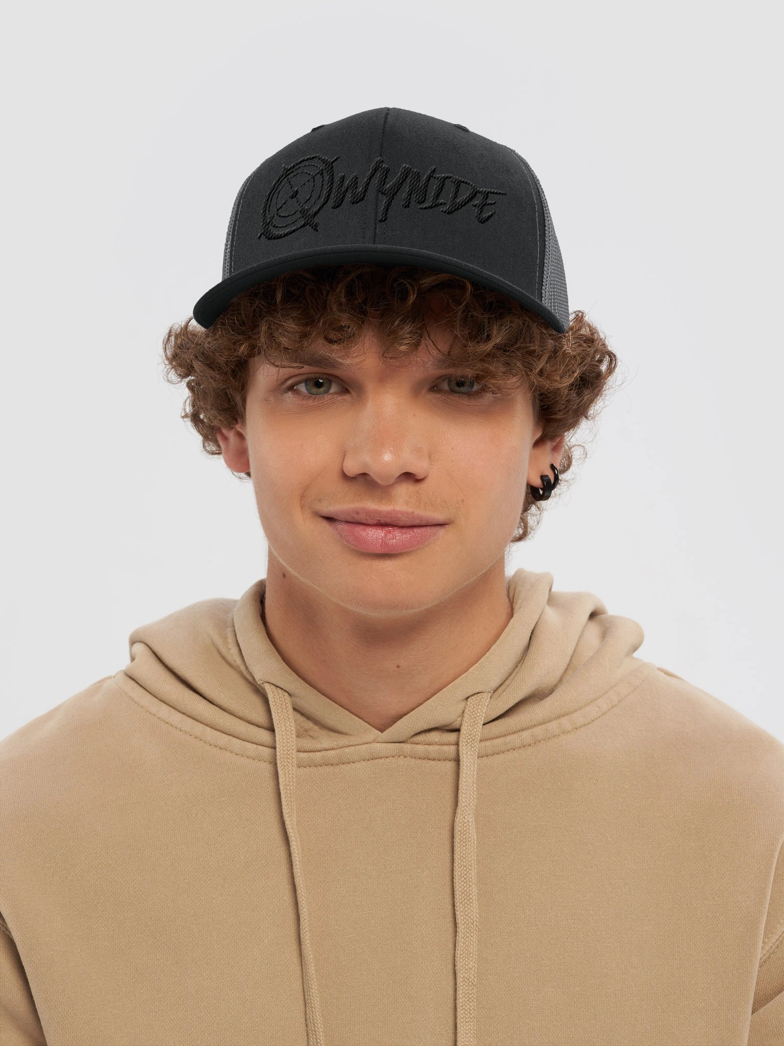 Represent Series Trucker Hat - Qwynide - Noir product image (14)