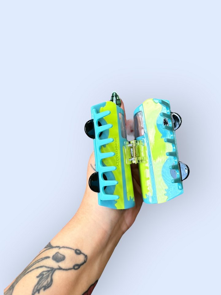 MYSTERY MACHINE HAIR CLAW product image (2)