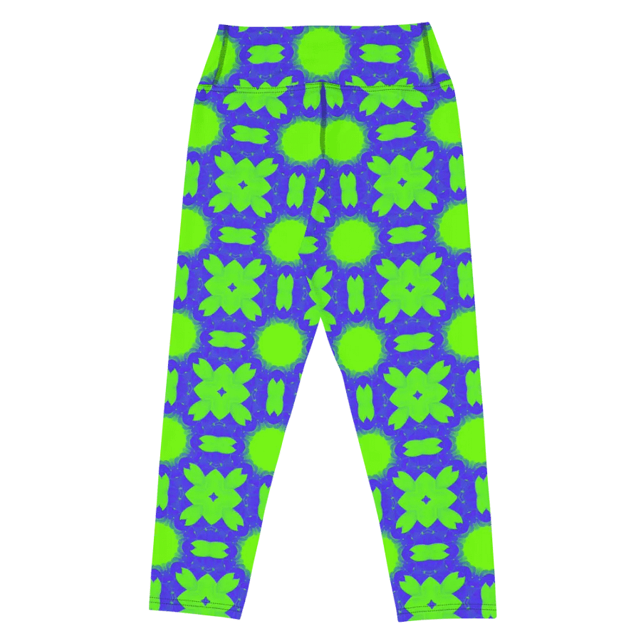Square Spectrum Capri Leggings product image (2)