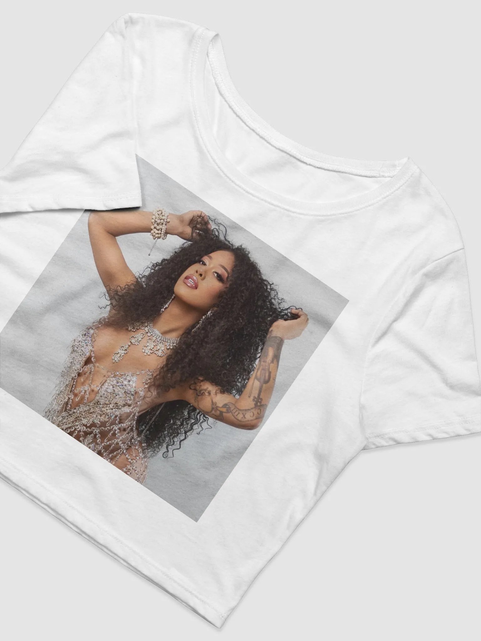Pearl in Diamonds Cropped T product image (2)