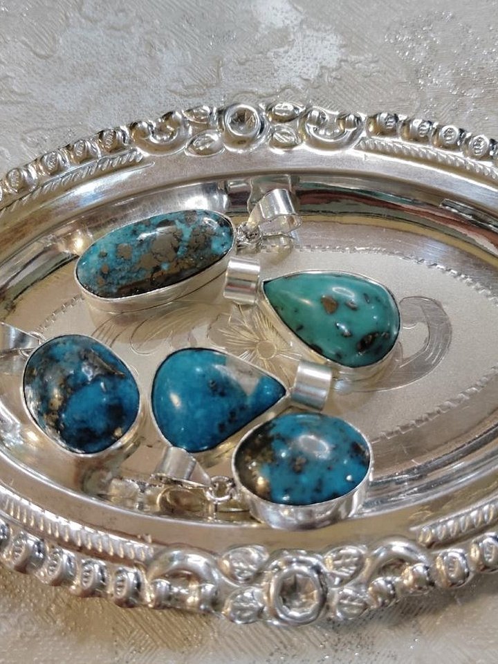 Irani Firoza Pendent product image (1)