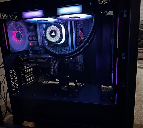 New Case, AIO and Fans… Done.
Now we’re on the hunt for new CPU, GPU and motherboard.
