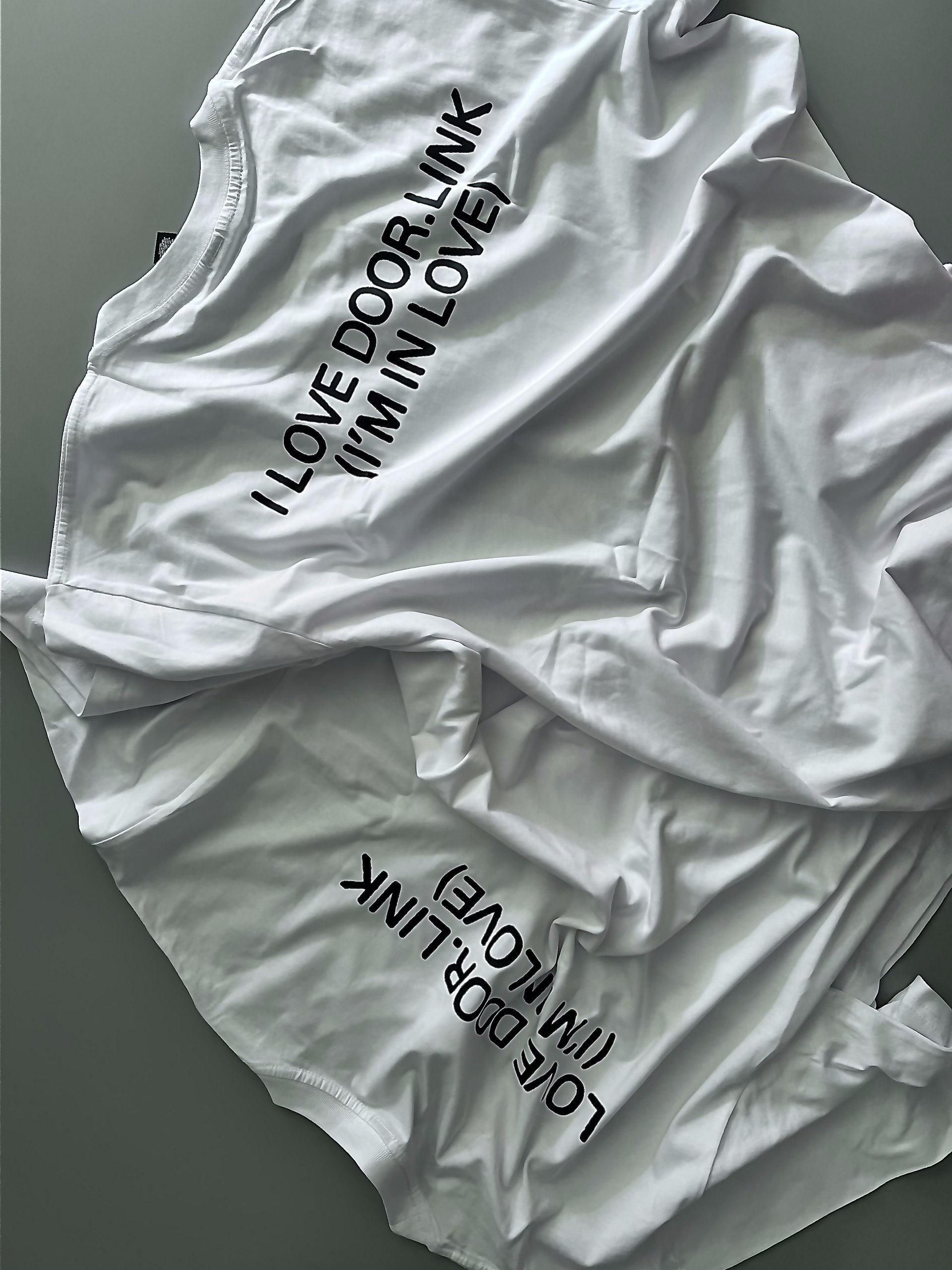 i'm in love / back (original) premium tee product image (4)