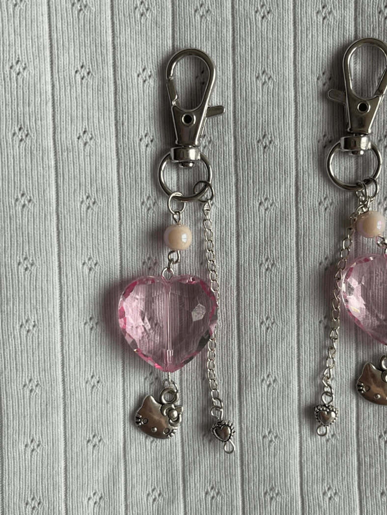 Pink Hello Kitty Heart Keychain product image (2)