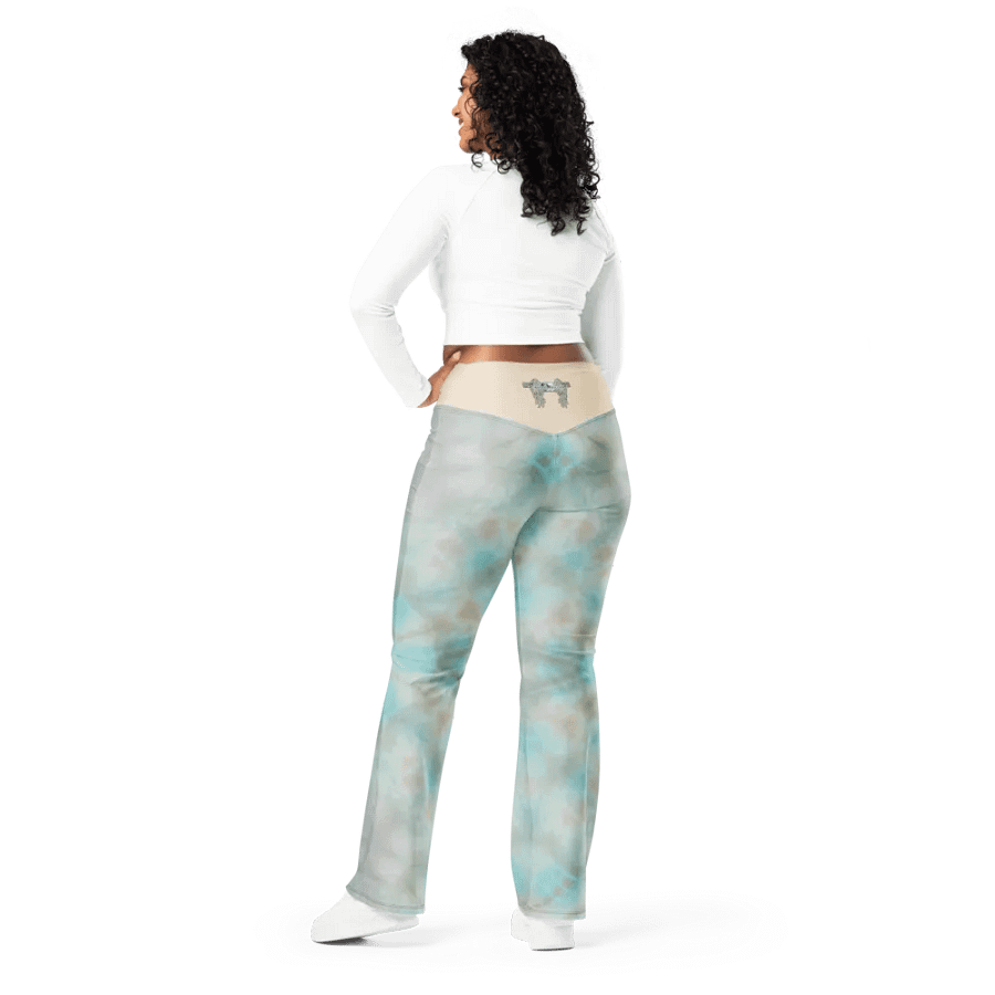 Iyshown a'yin Leggings product image (1)