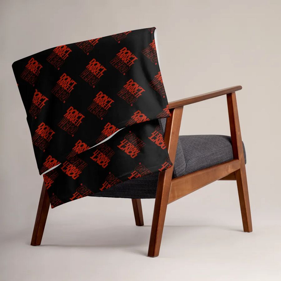 Weird/KShield Throw Blanket - BLK product image (15)
