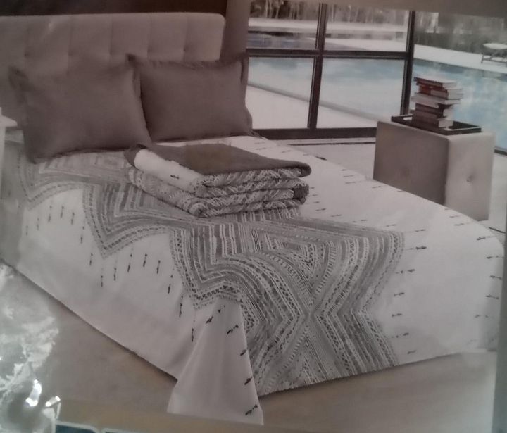 Bed Sheet product image (1)