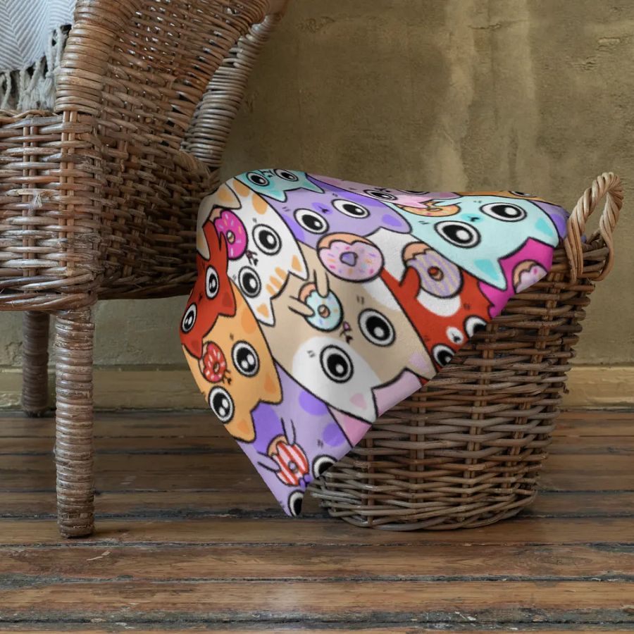 Whimsical Cat Faces and Doughnuts Throw Blanket product image (7)