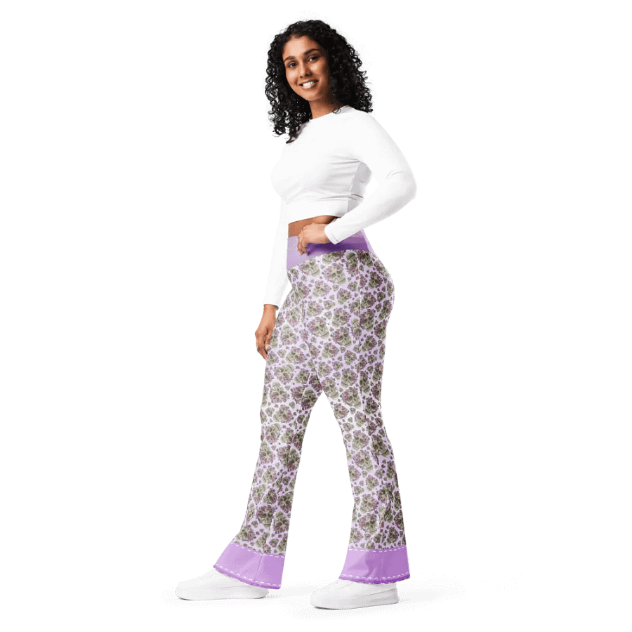 Smoky Lilac Skull & Rose Flare Leggings product image (7)