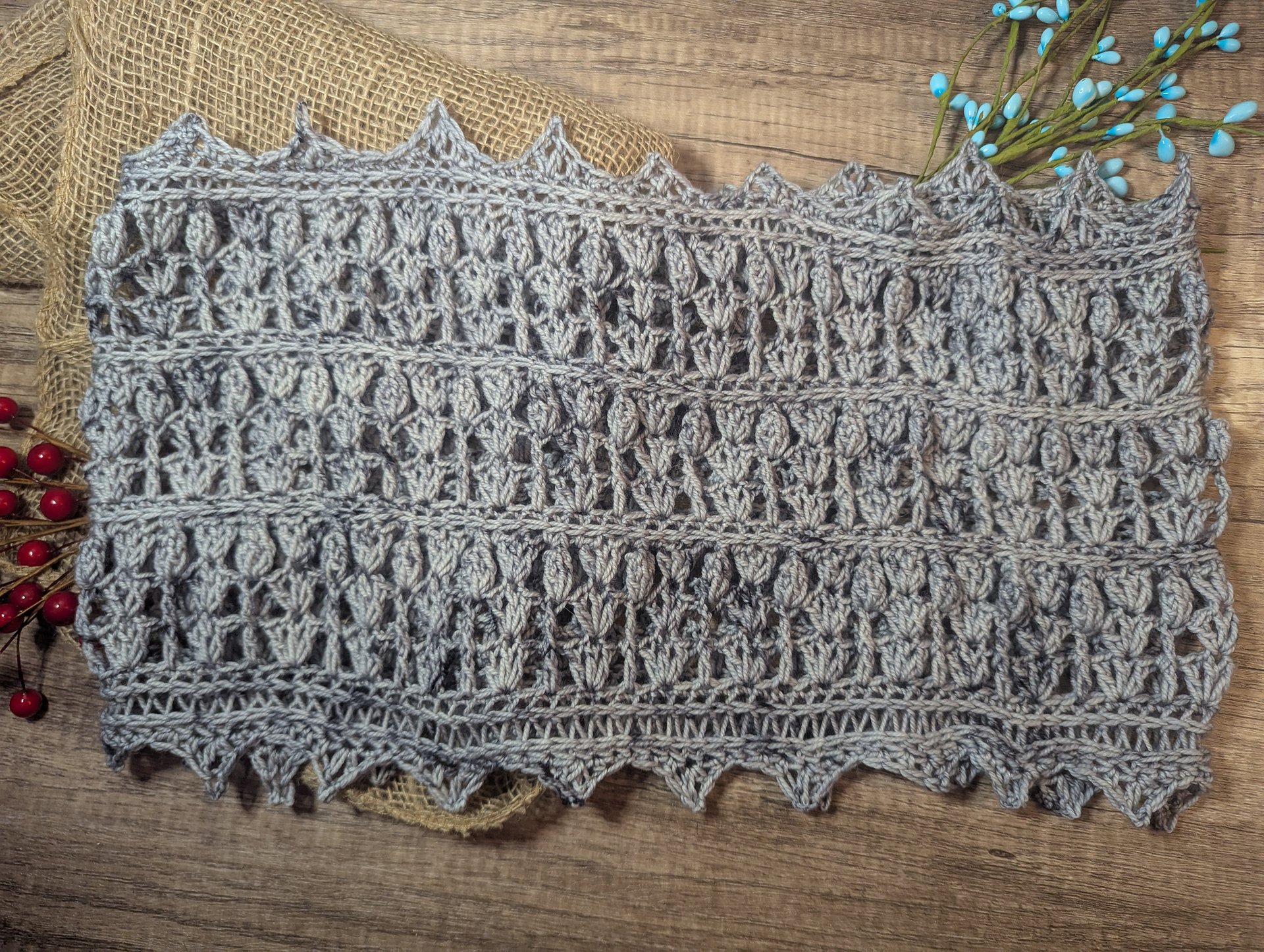 Tulips Cowl - Gray Speckle product image (1)