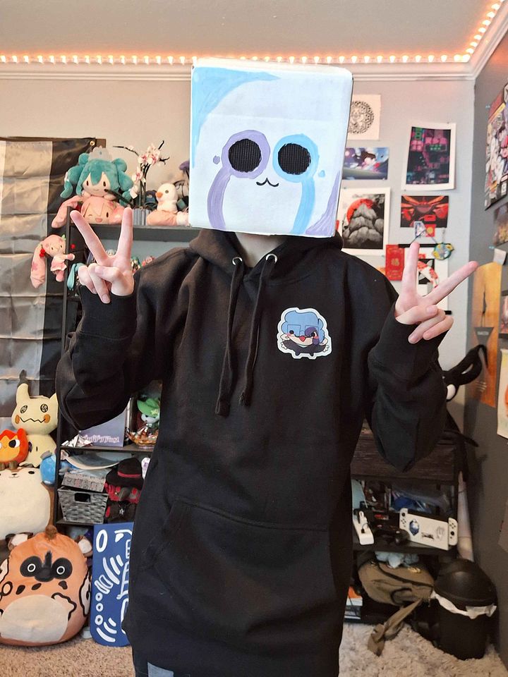 Alaska Cute Vibes Hoodie product image (1)