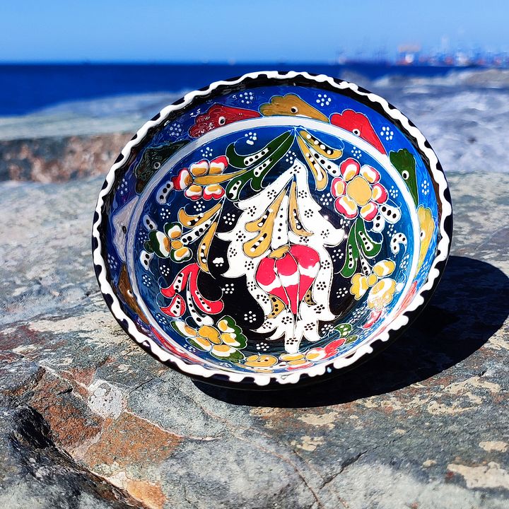 Handcrafted 12cm Ceramic Bowl – Unique Artisanal Pottery for Home Decor product image (1)