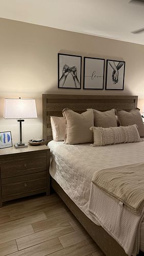 Help me decide which one to keep! 

#lifestyleblogger #lifestyle #interiordesigner #interiordesign #homedecoration #homedecor...