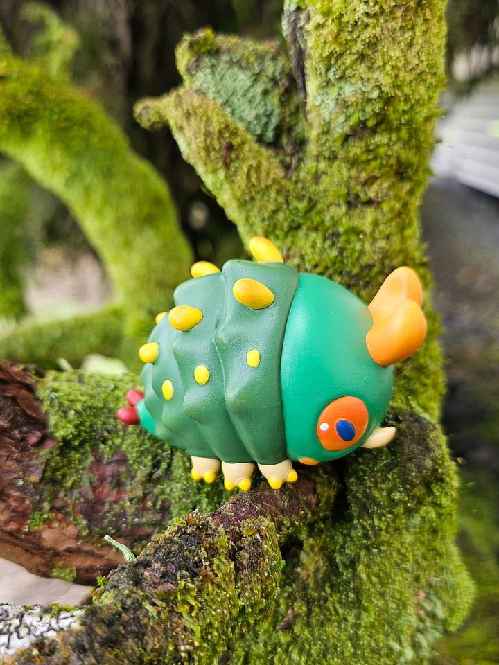 Grumpii Dracapilla Art Toy product image (1)
