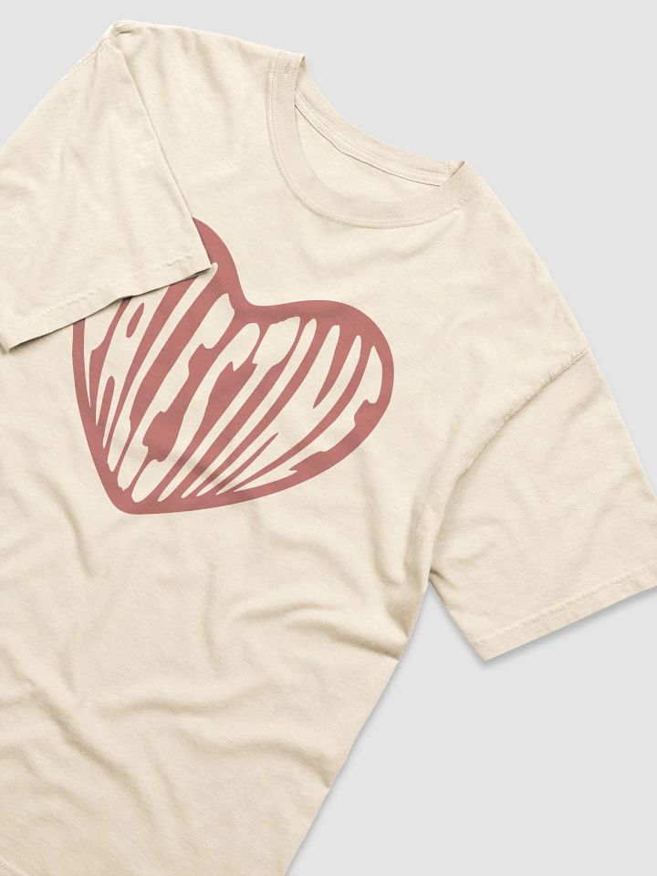 Palestine Heart Graphic Tee product image (1)