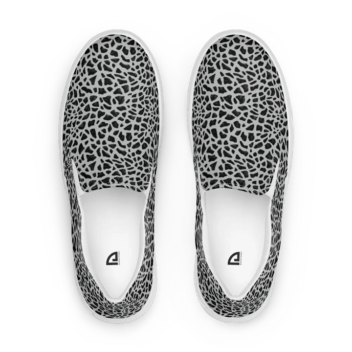 Giraffe Pattern Woman Canvas Shoes product image (1)