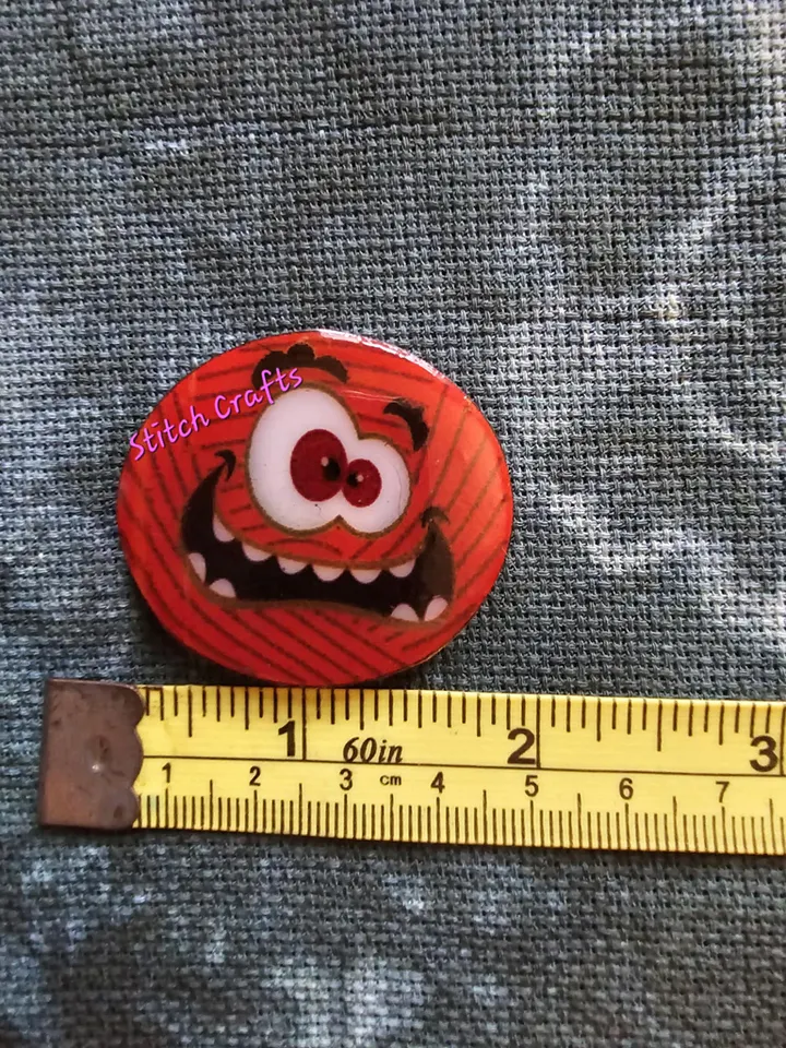 Red Yarn Ball Minder product image (2)