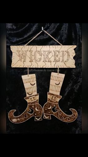 The Handmade Halloween Collection ends Friday the 13th at midnight! Grab the magic while you can! 
KRAFTYLLUSIONS.COM
#magic ...