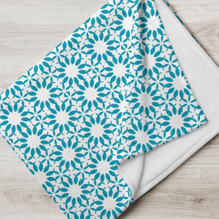Harmony Hues Throw: Teal & White product image (8)