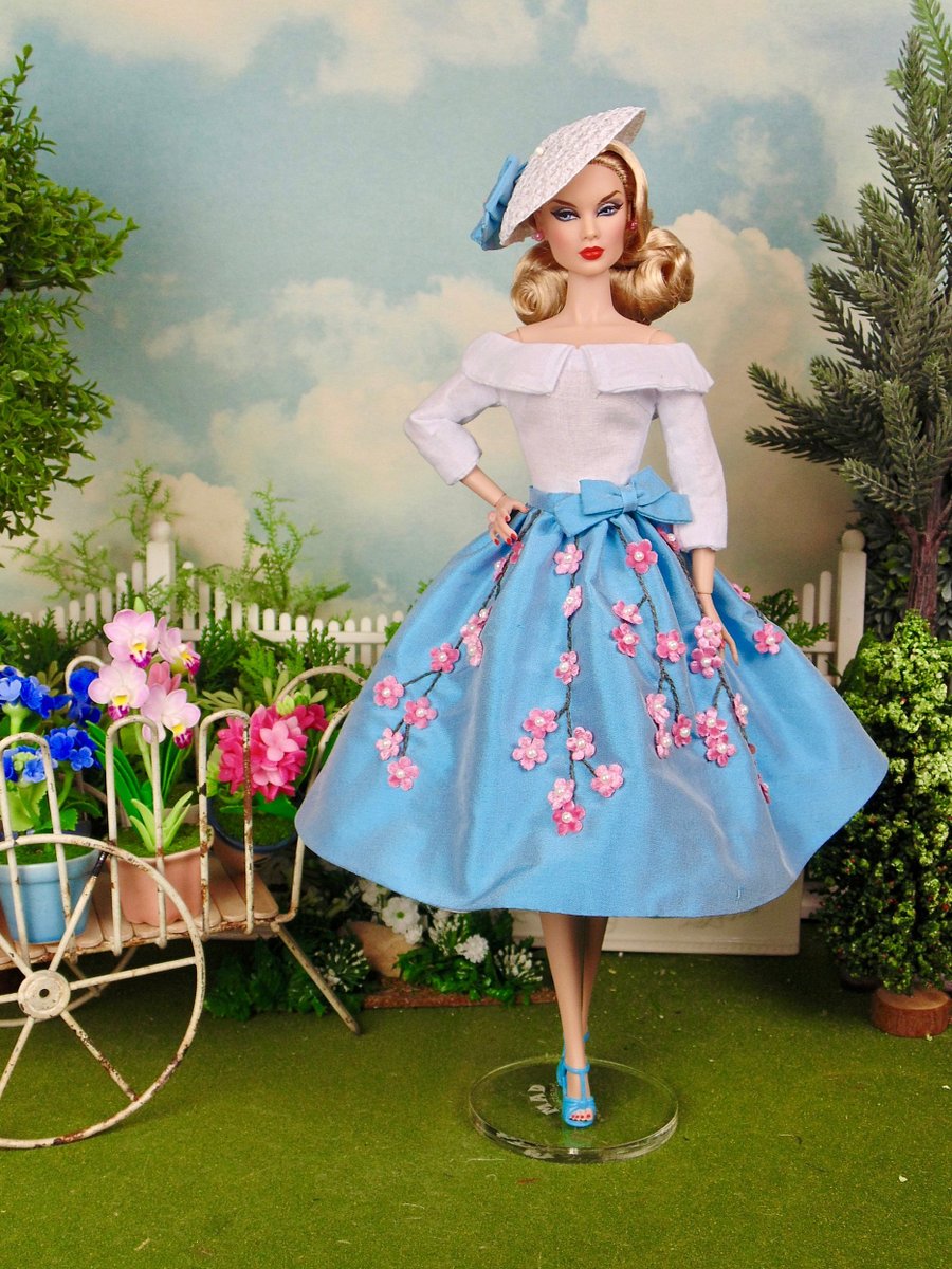 Robyn sewing pattern for 12" fashion dolls product image (6)