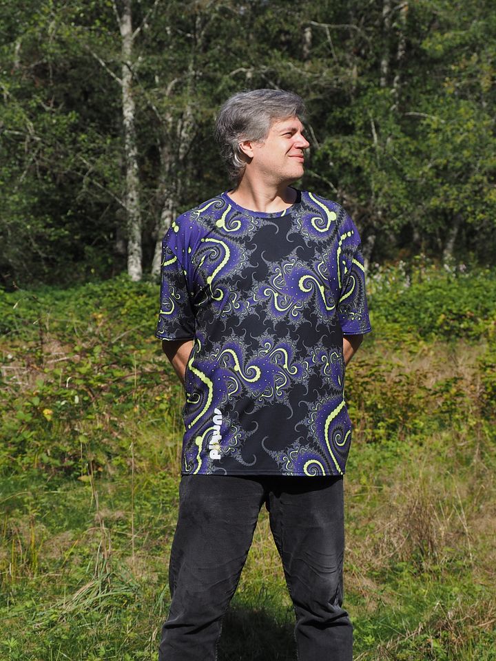 Fractal men's T-shirt - Acid Nights product image (1)