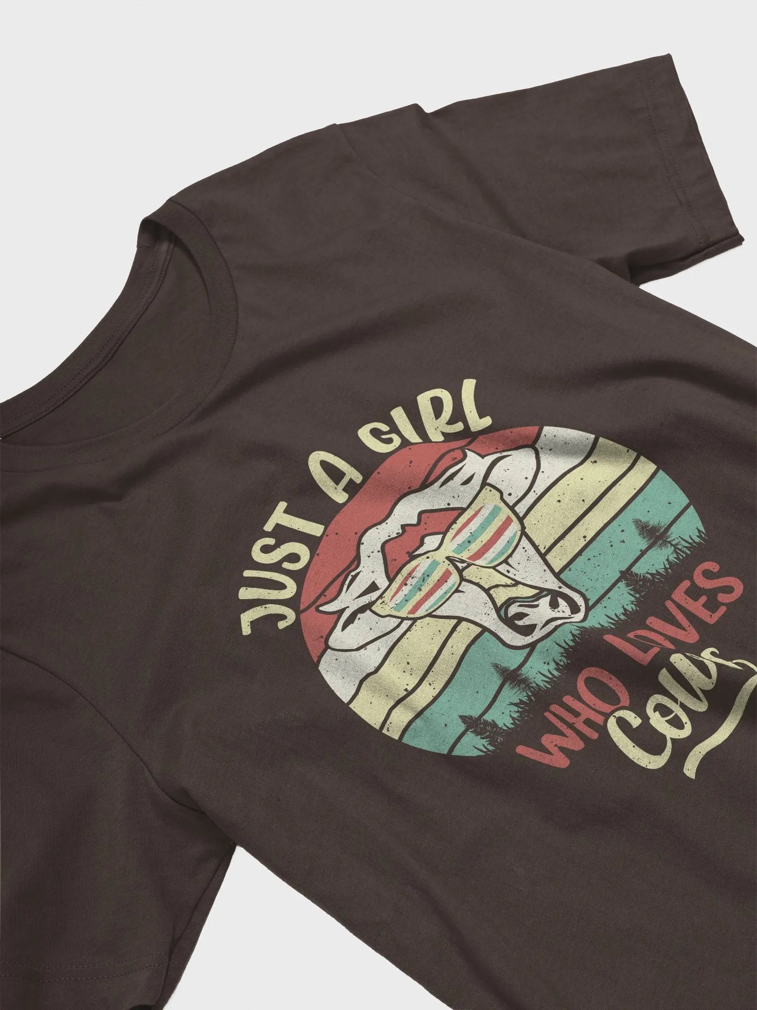 "Just a girl who loves cows" t-shirt product image (3)