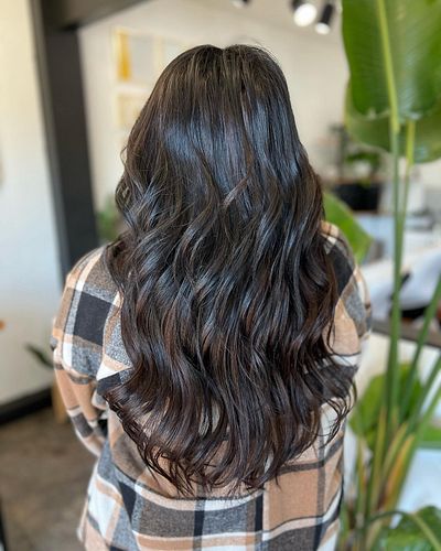 My girl @gabraellaroyale killin it with these extensions 🥰

@strandandbristle