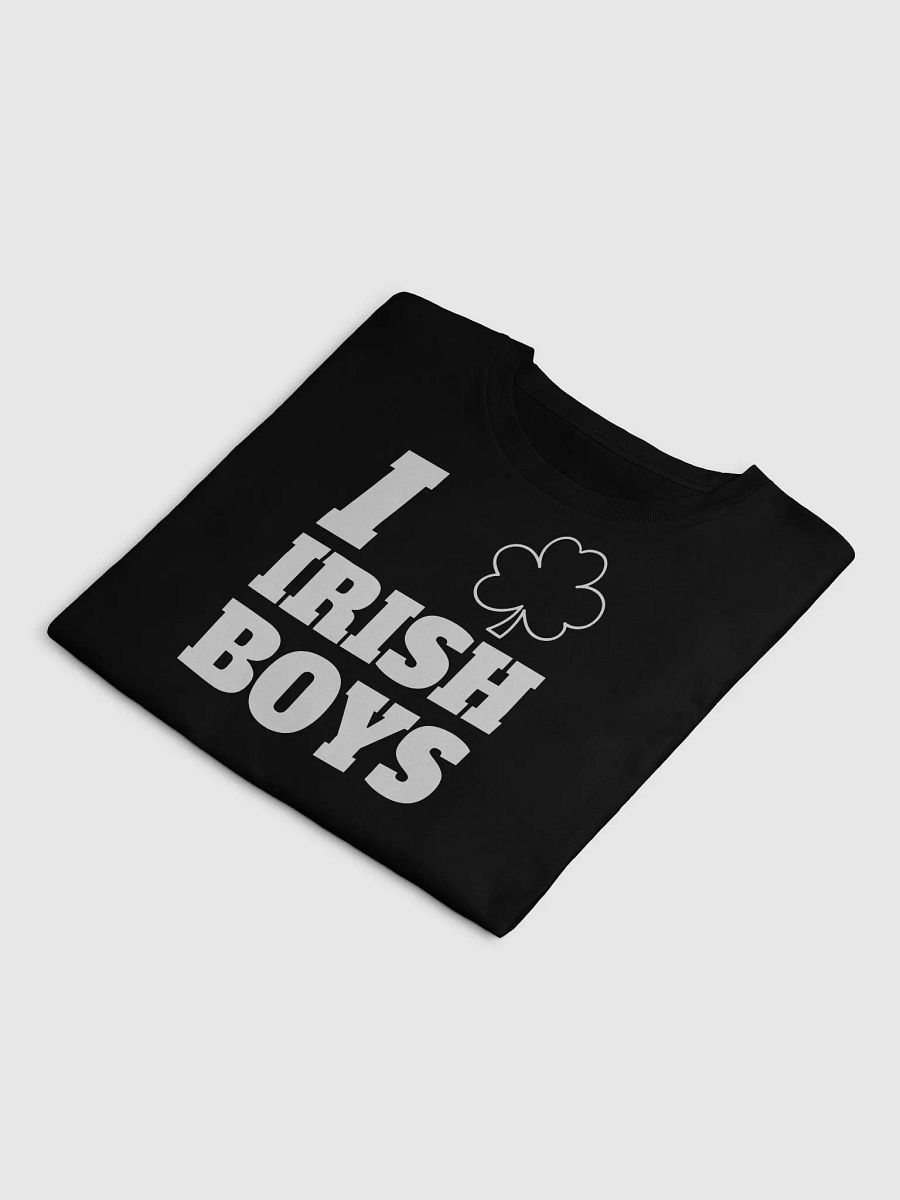 I Love Irish Boys Crop Top – St. Patrick’s Day Tee product image (8)