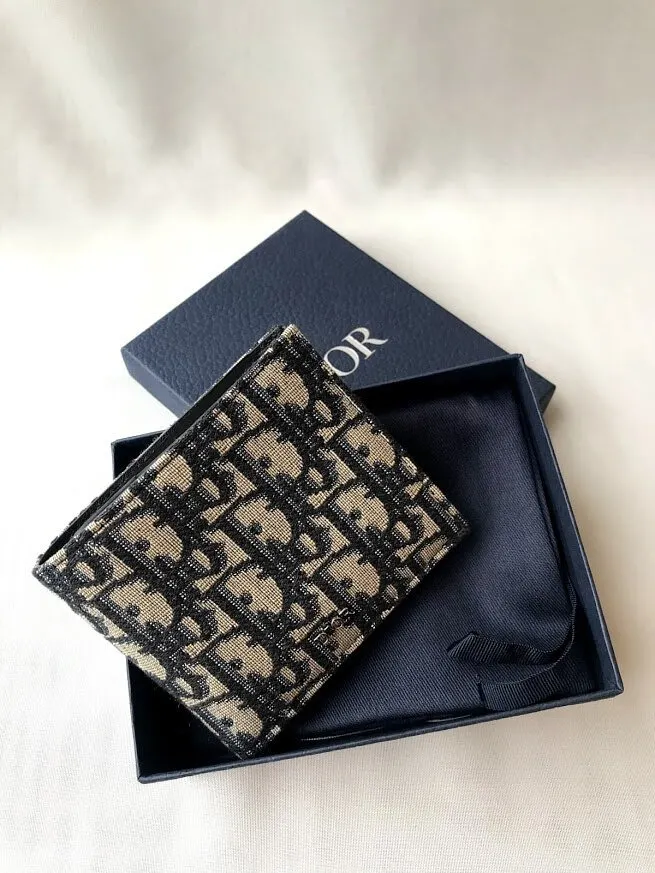 Dior Wallet Vendor product image (2)