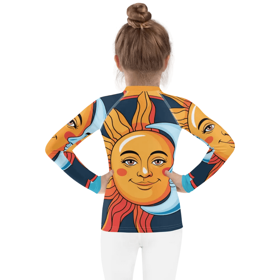 Graphic T-shirt product image (2)