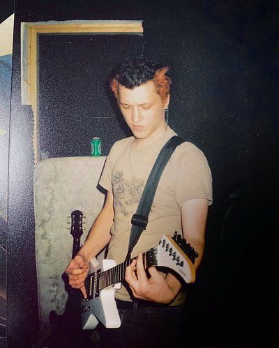 24-23 years ago
2001-2 
WOLFBOY, band rehearsal.
I found some tapes, some cd's , some videotape scenes.
I am now more than tw...