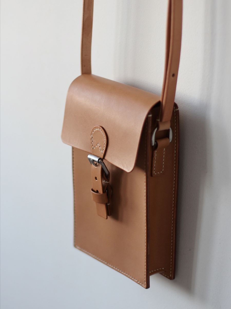 Vegetable Tanned Leather Classic Satchel – Honey product image (8)