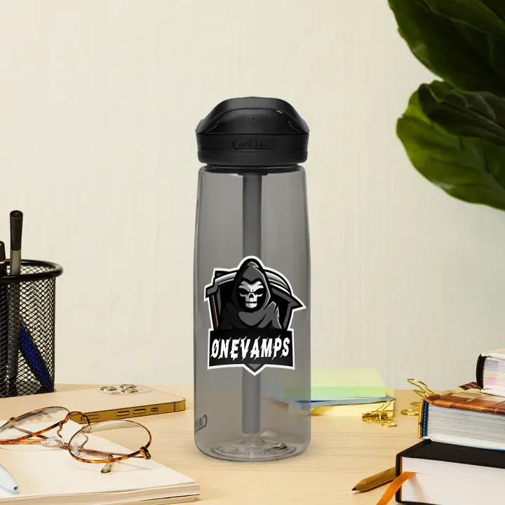 CamelBak Eddy®+ Sports Water Bottle with OneVamps logo product image (2)