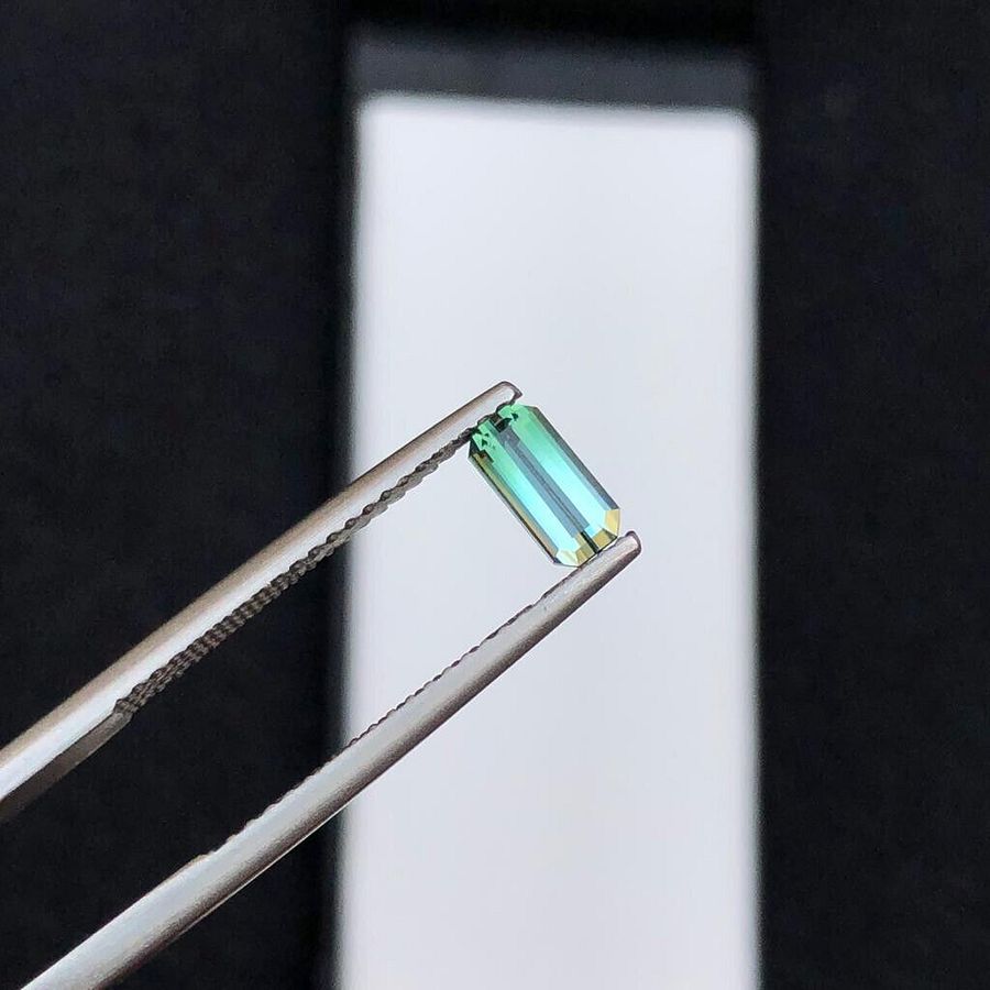BI-COLOR SMALL STONE FOR WIRE WRAPPING TOURMALINE STONE FOR RING VVSI , 0.45 CRT product image (2)