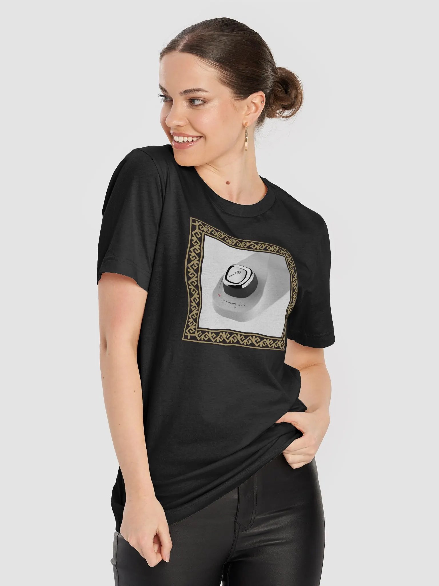 "I bet you're a 4" T-Shirt product image (16)