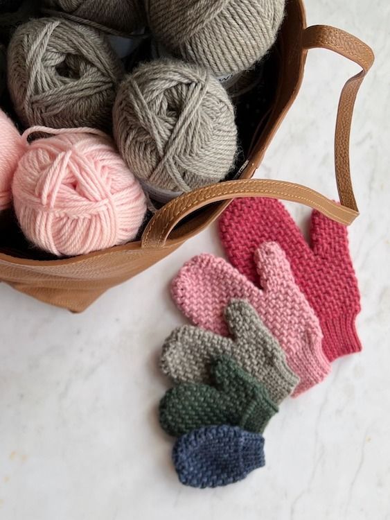 Herringbone Moss Stitch Crochet Mittens Pattern Baby to Adult Size product image (4)