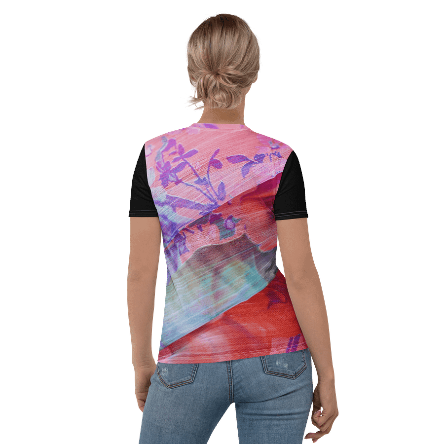Paradise Breeze Black Women's Print T-Shirt product image (3)